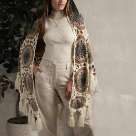 🌞 Sunshine Shawl by Saachi Hand Crocheted Elegance from India - Picture 2 of 14